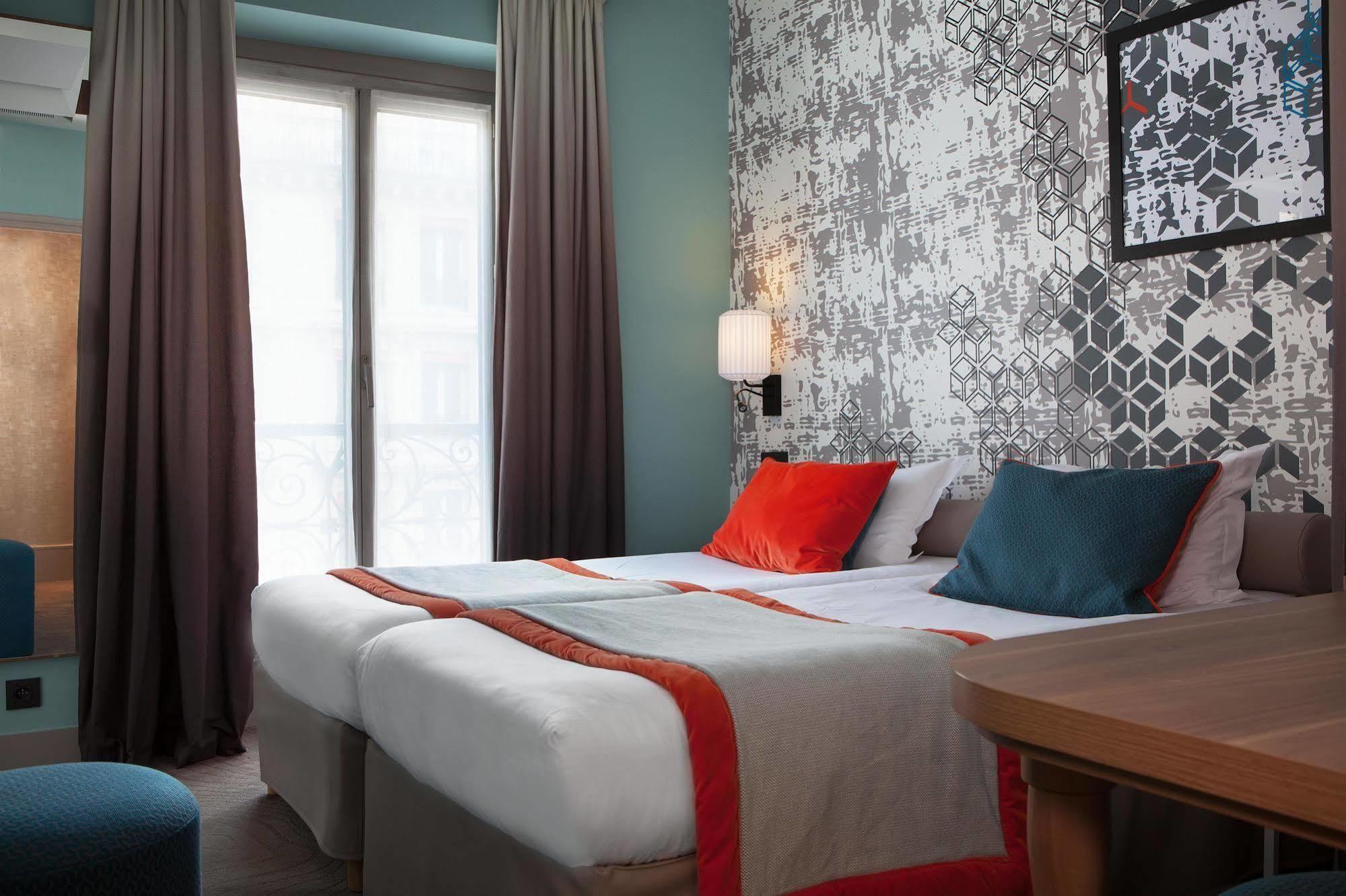 โฮเต็ล เด เนชันส์ แซงต์ แชแมง Hotel ปารีส ภายนอก รูปภาพ
